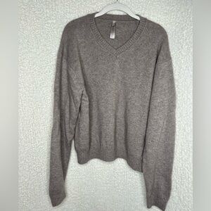 SKIMS Women's Gray V-Neck Sweater